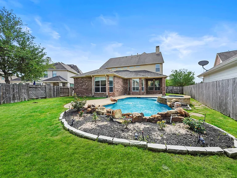 5430 Tyler Park Ln — Photo 31