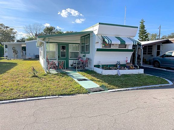 3rd image of 2882 Gulf To Bay Blvd Lot 218