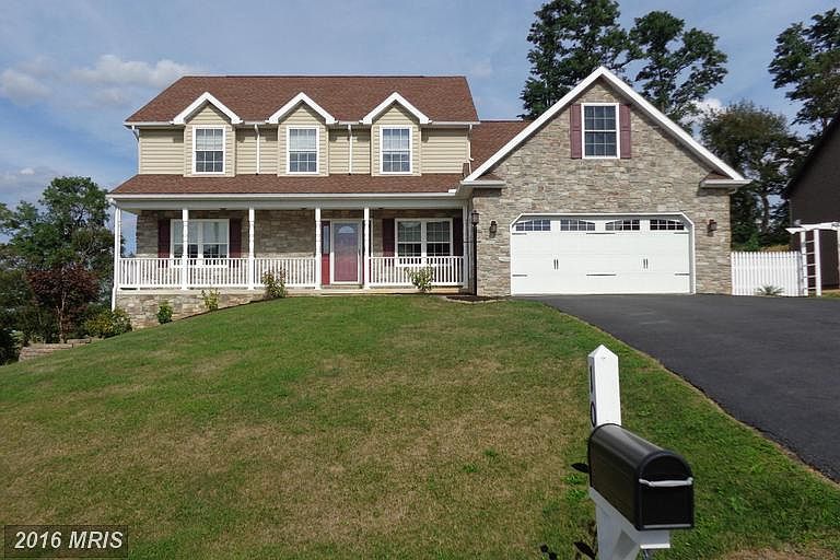 1st image of 106 Feather Dr