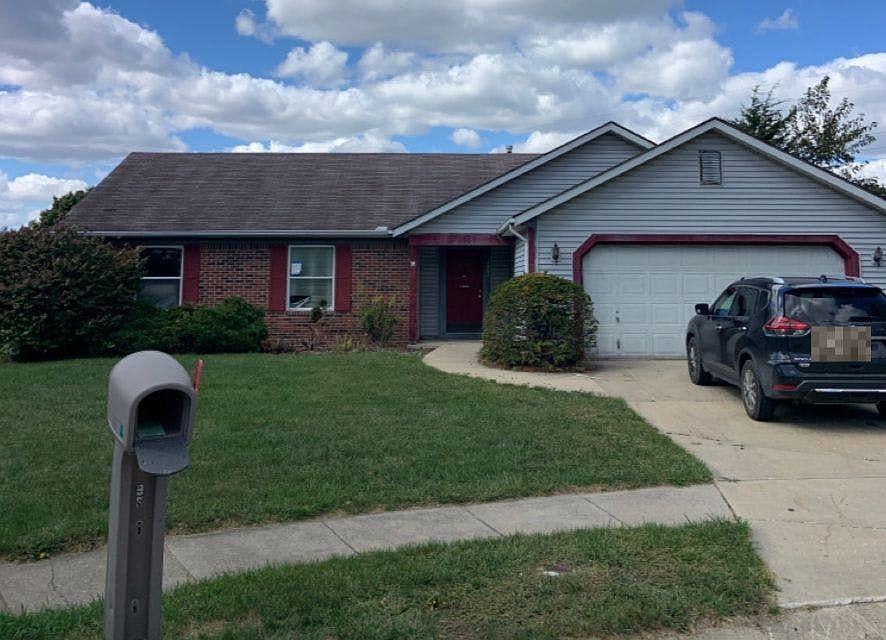 1st image of 932 Brookridge Ct