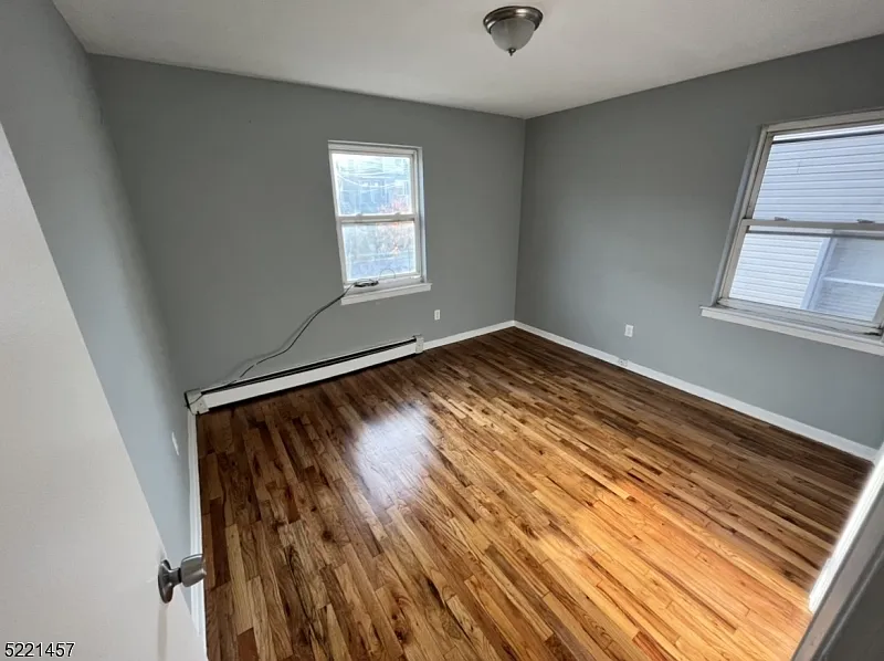 1 bed, 1.0 bath, $1,750 — Photo 3