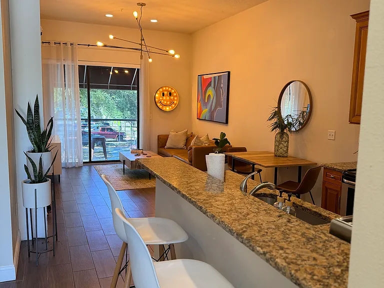 Furnished or unfurnished opportunity