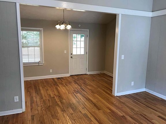 5th image of 3696 Sherwood Dr