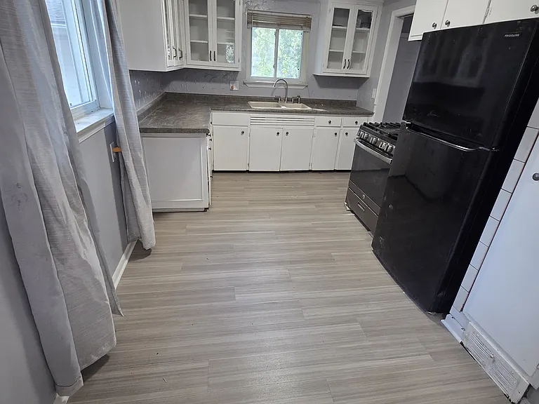 714 Desoto Ave — Photo 2