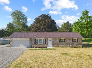 197 Helen Rd SW, Pataskala, OH 43062