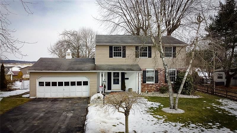 1st image of 251 Oberlin Dr