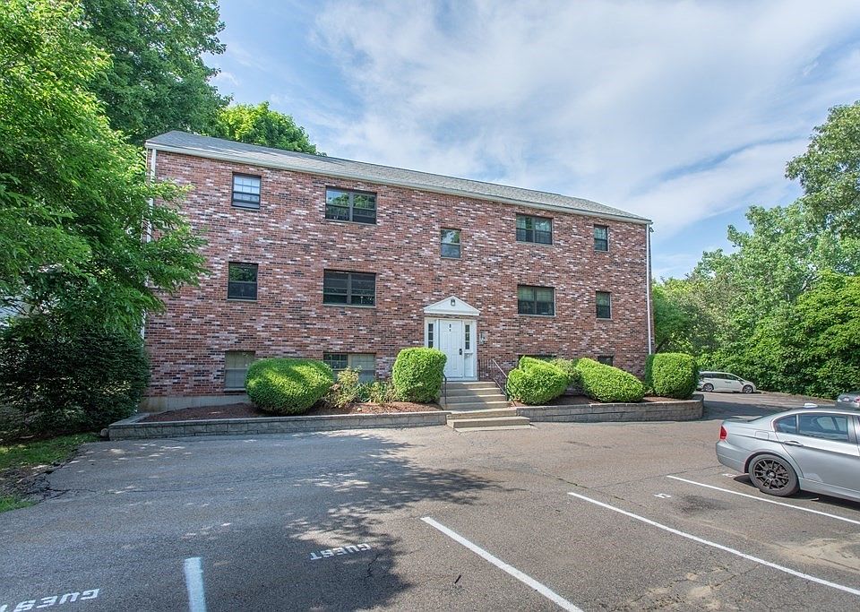 1st image of 8 Jackson St #C1