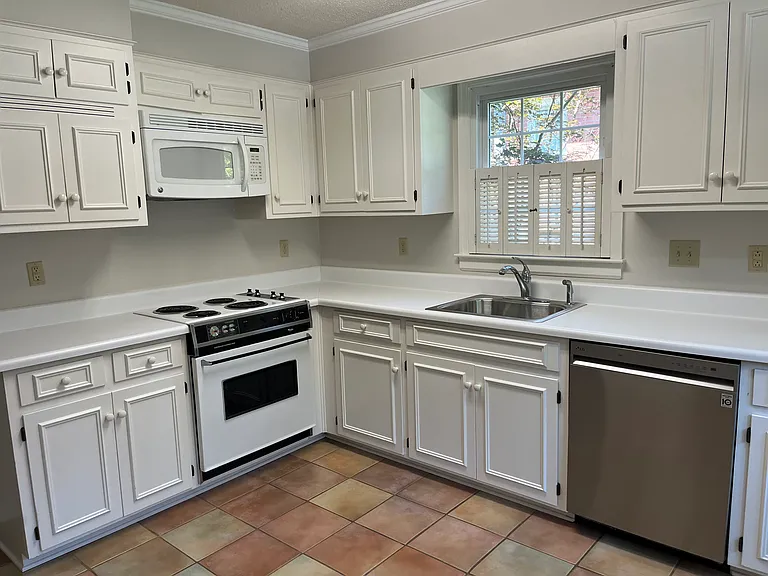 356 Old Salem Way — Photo 9