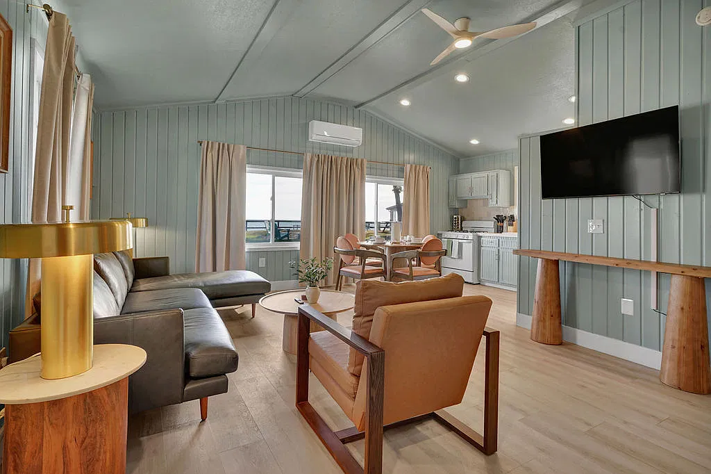 2 bed, 630 sqft, $1,200 — Photo 1