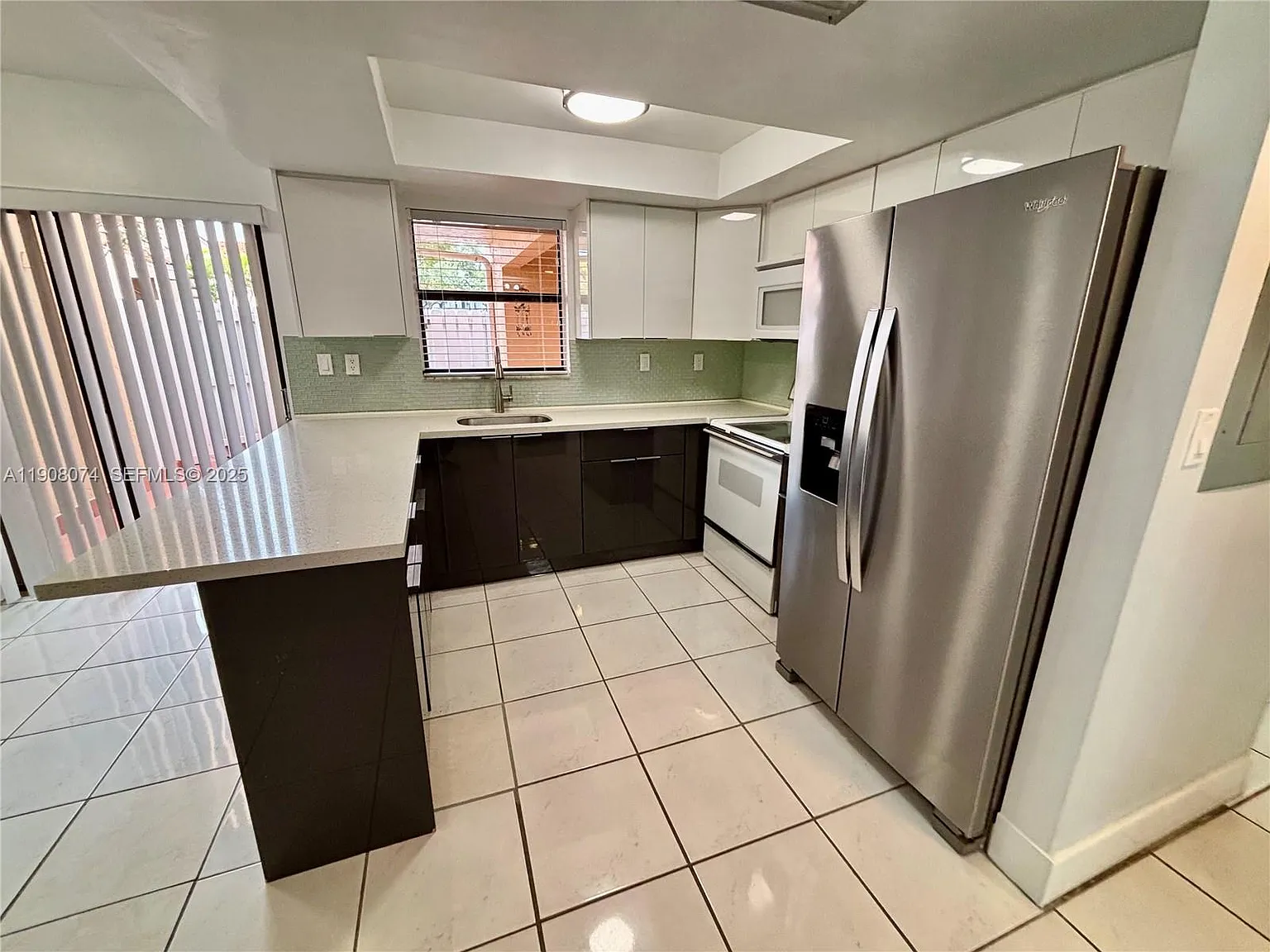 3 bed, 1500 sqft, $3,000 — Photo 4