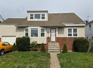 504 Long Beach Rd, Island Park, NY 11558