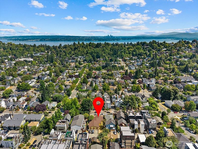 2nd image of 125 27th Avenue E