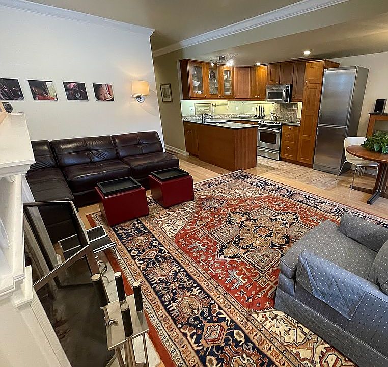 LR with fireplace