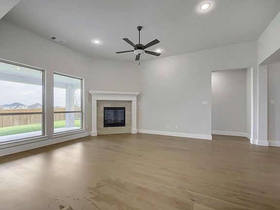 3rd image of 785 Red Willow Ct