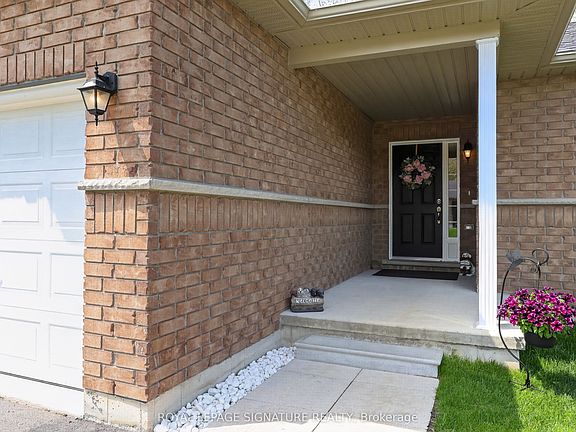 5th image of 22 Hunter Ave