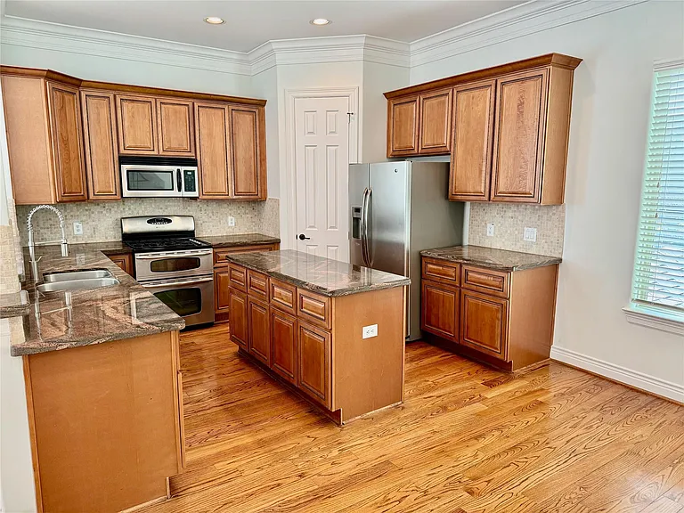 4507 Crawford St — Photo 19