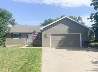 3032 Geneva Dr, Manhattan, KS 66502