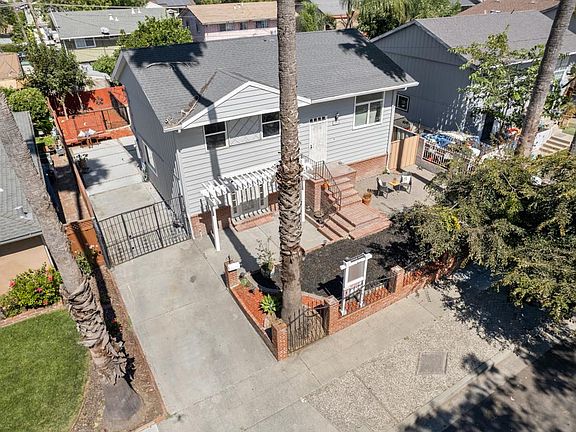 3rd image of 3315 Aramis Dr