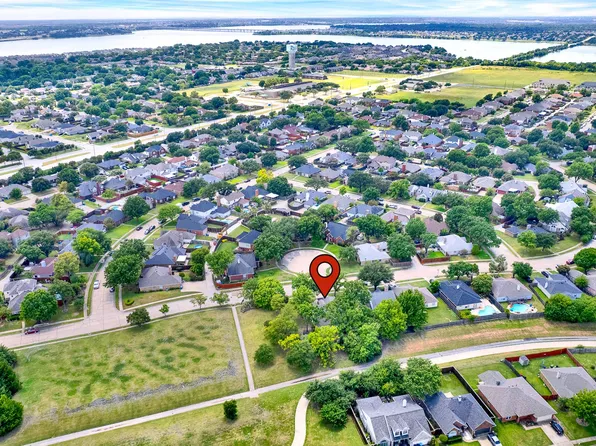 3909 Bermuda Dr, Rowlett, TX 75088