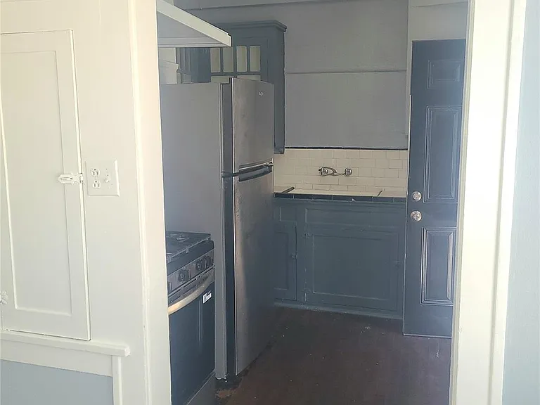 4414 Woodside St #10 — Photo 5