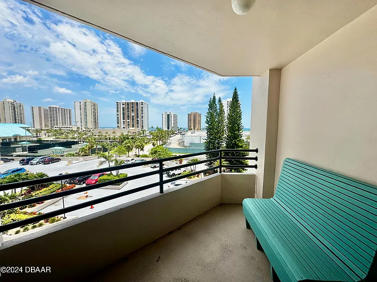 1 Oceans West Blvd #4B5 — Photo 26