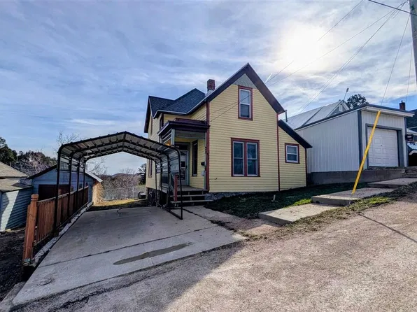 610 Sawyer St, Lead, SD 57754