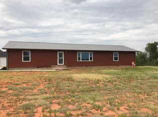 411 B St, Arapaho, OK 73620