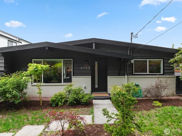 6753 16th Avenue SW, Seattle, WA 98106