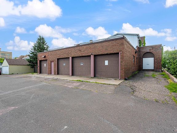 3rd image of 1304 Hammond Ave
