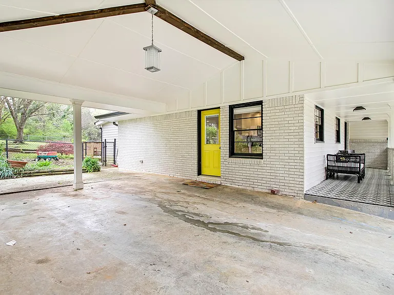 2259 Collier Dr — Photo 25