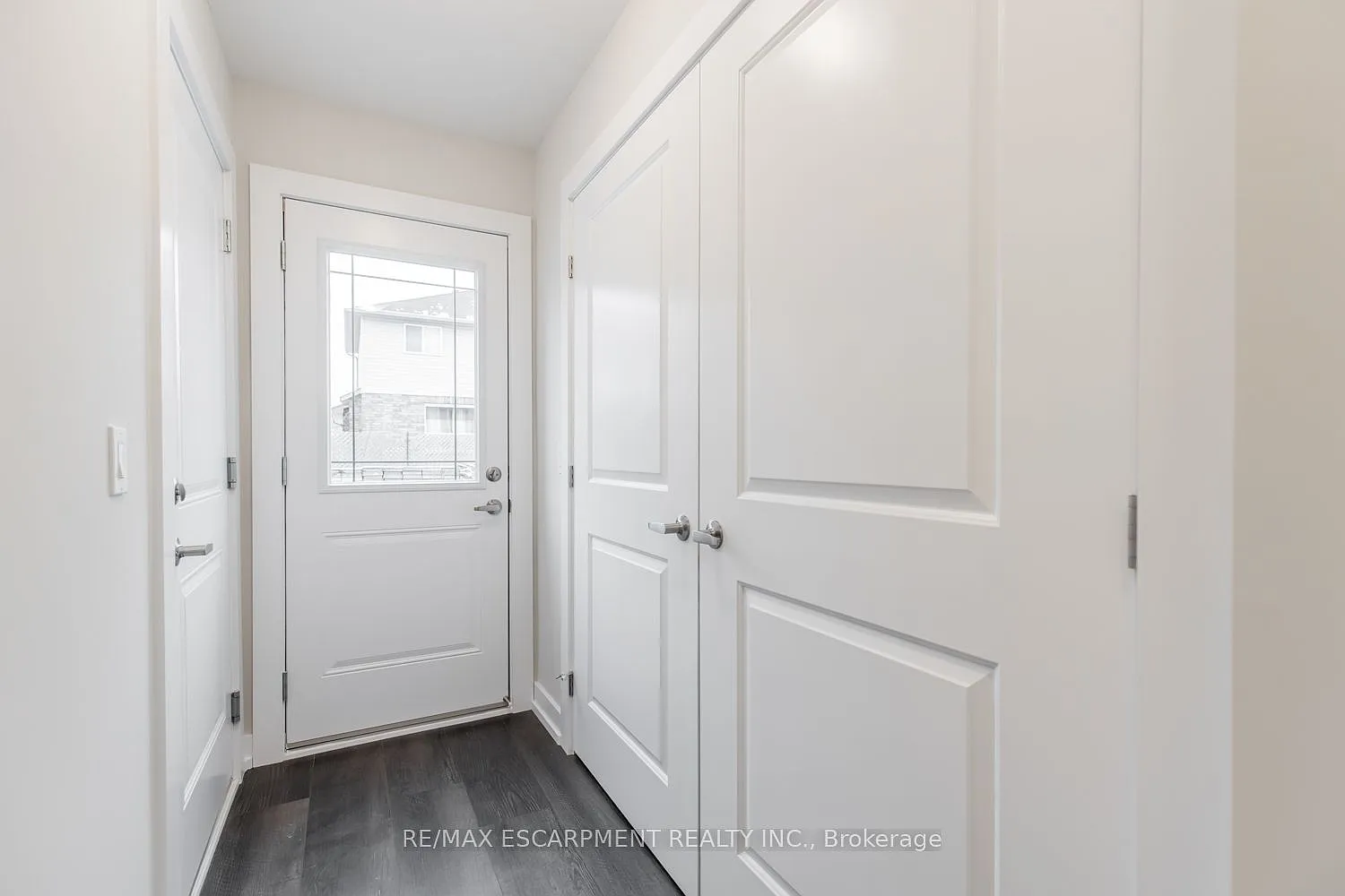 2 bed, $2,600 — Photo 4