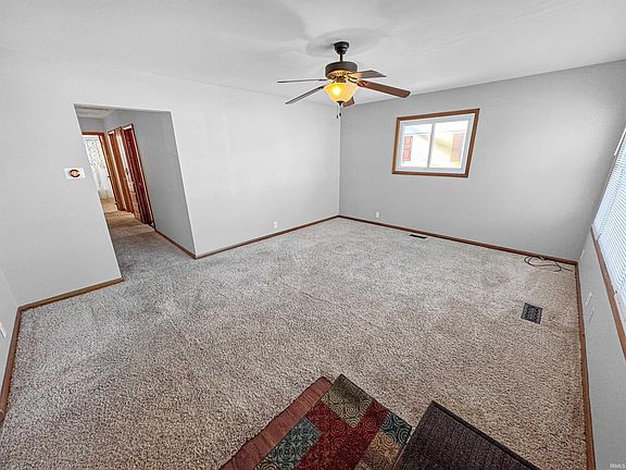 3rd image of 2027 Mahrendale Ave