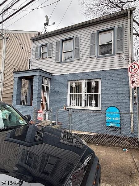 1st image of 10 Mary St