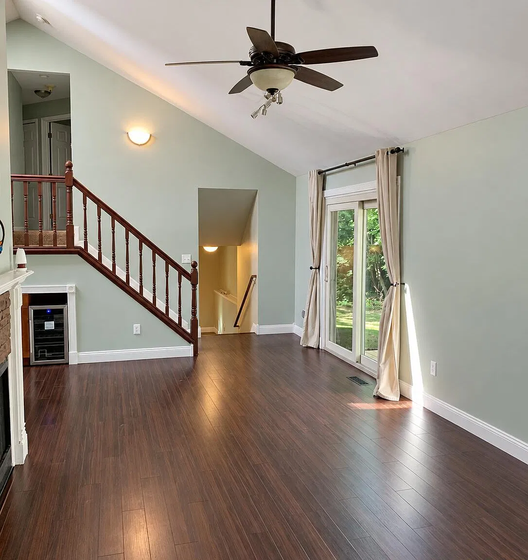 4 bed, 3.0 bath, 1496 sqft, $2,950 — Photo 4