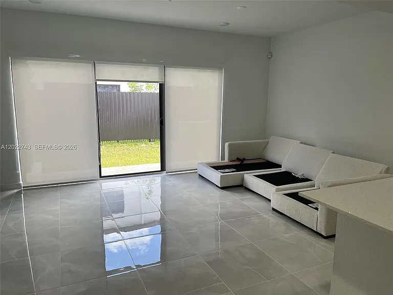 1310 NW 5th Ave #1310 — Photo 28