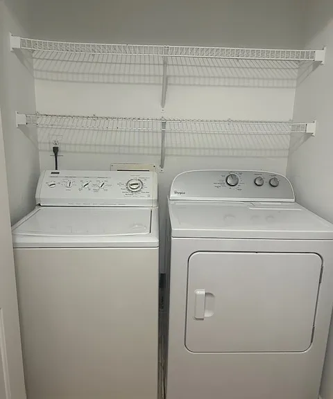 washer/dryer space