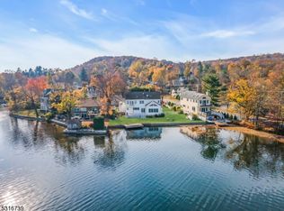 6 S Shore Rd, Denville, NJ 07834