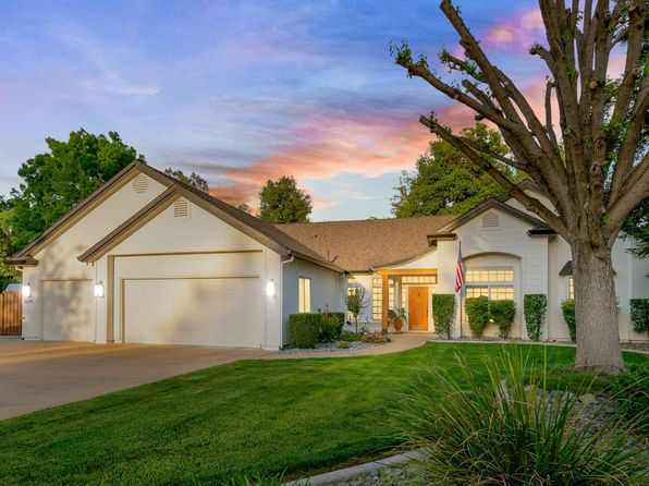 4045 Mount Whitney Way, Redding, CA 96002