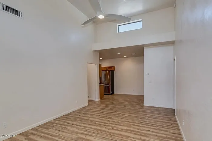 8940 W Olive Ave — Photo 2
