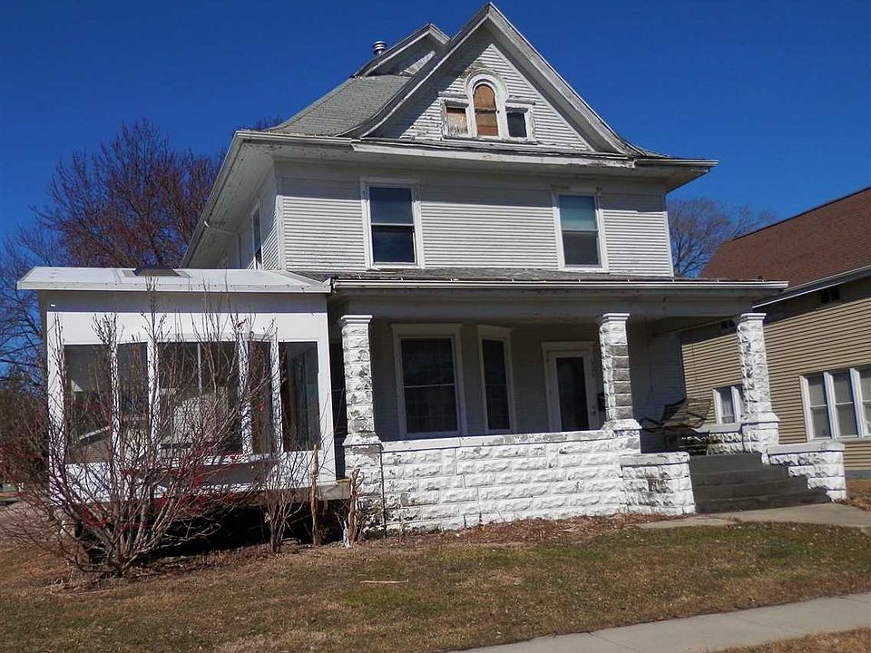 1st image of 603 Commercial St