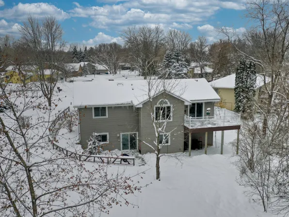 8751 212th St N, Forest Lake, MN 55025
