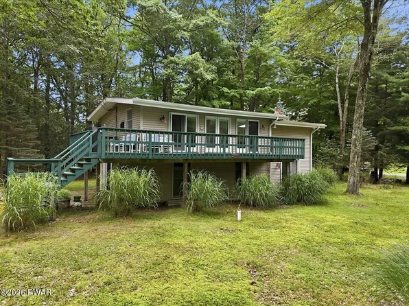 128 Cherry Point Cir, Canadensis, PA 18325