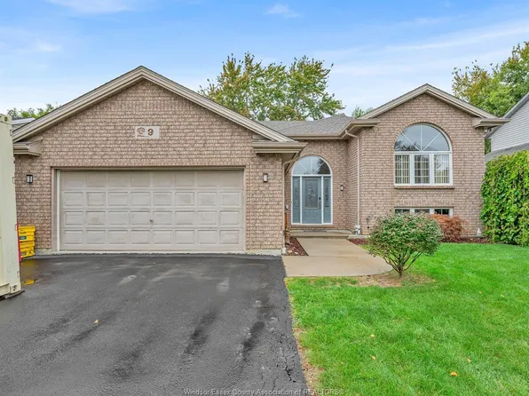 9 Lyle St, Kingsville, ON N0R 1B0