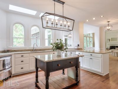 8910 Nesbit Lakes Dr, Alpharetta, GA, 30022