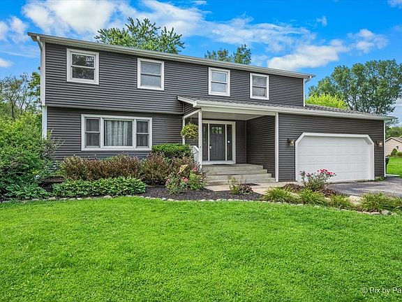 2nd image of 2711 Old Oak Dr