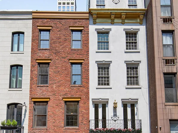 245 East 52nd Street image 9 of 9