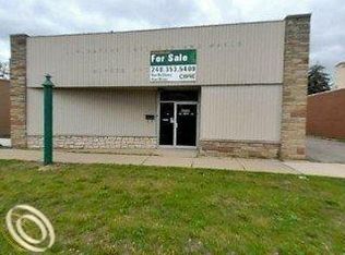 25722 Schoolcraft, Redford, MI 48239