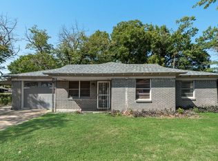 5201 Santa Rosa Dr, Haltom City, TX 76117