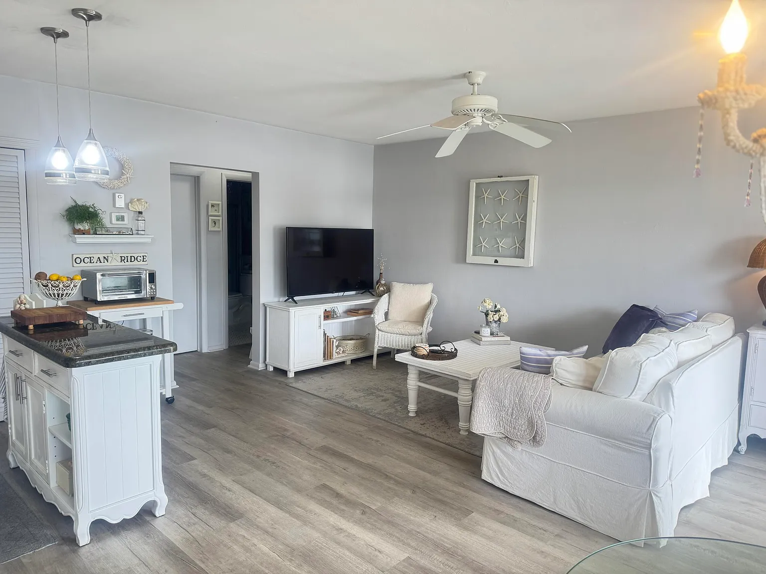 1 bed, 1.0 bath, 639 sqft, $1,950 — Photo 4
