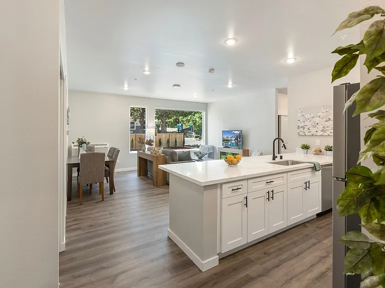 1779 Village Ln SE — Photo 22